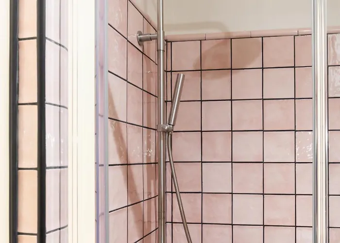 The Athenette Atenas