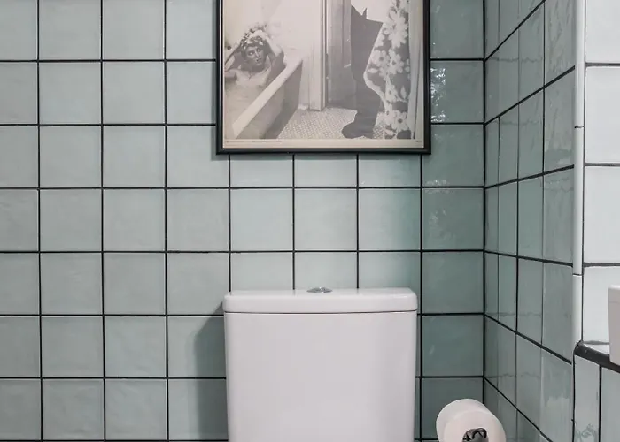 Апартаменты The Athenette